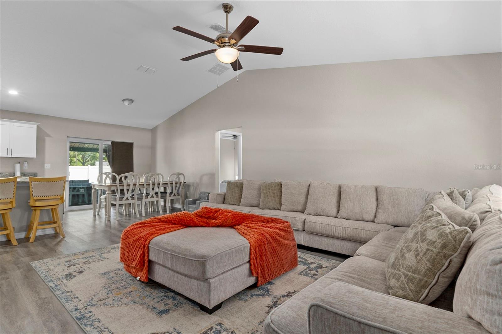 ROLLING RANCH ESTATE - Residential