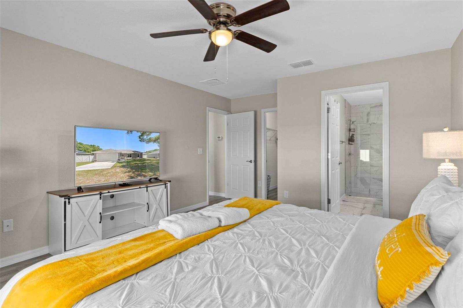 ROLLING RANCH ESTATE - Residential