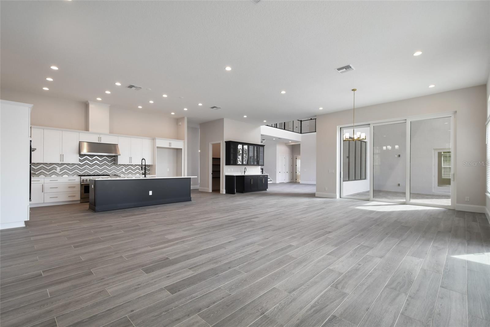 BELLA COLLINA SUB - Residential