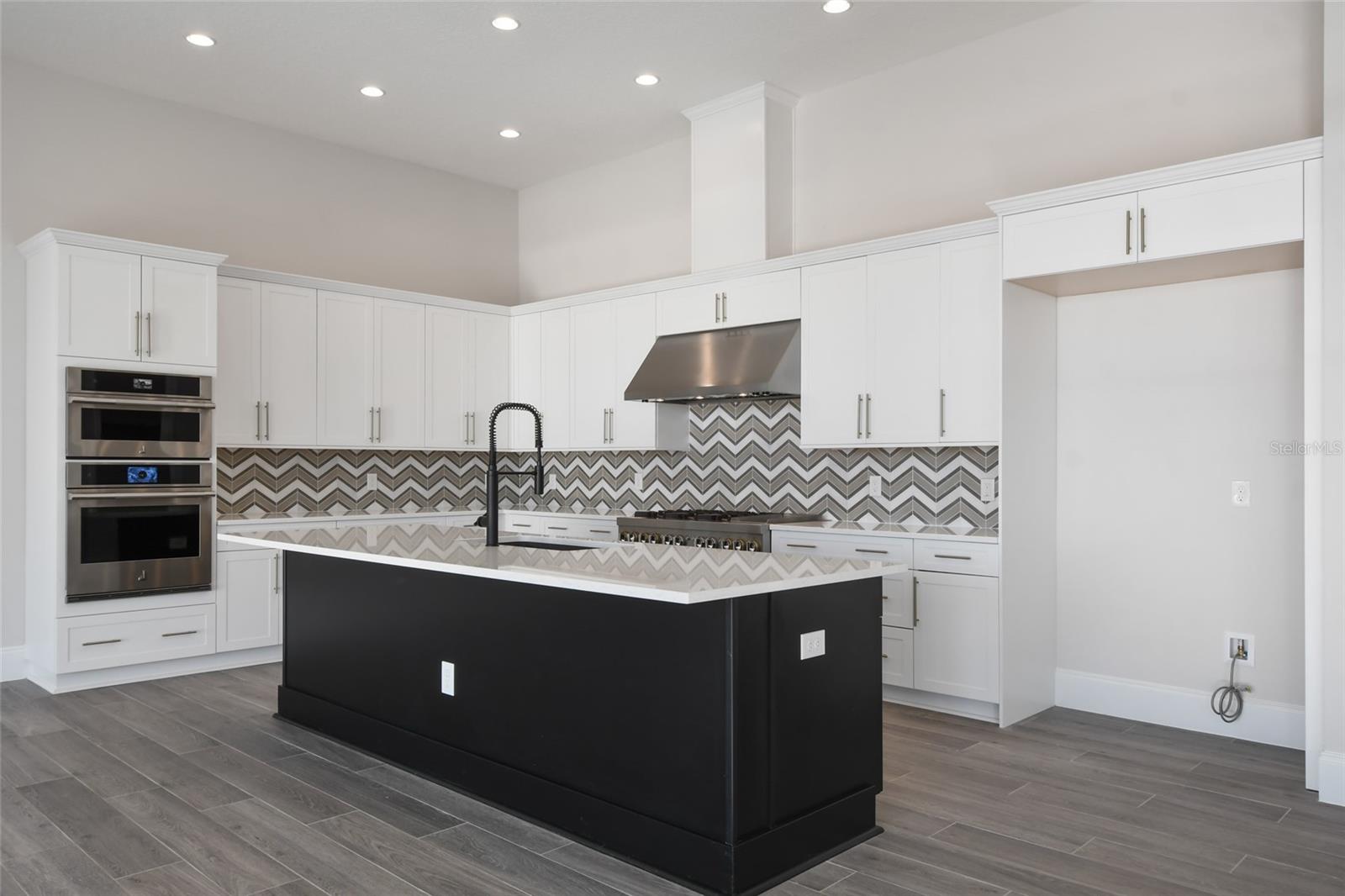 BELLA COLLINA SUB - Residential