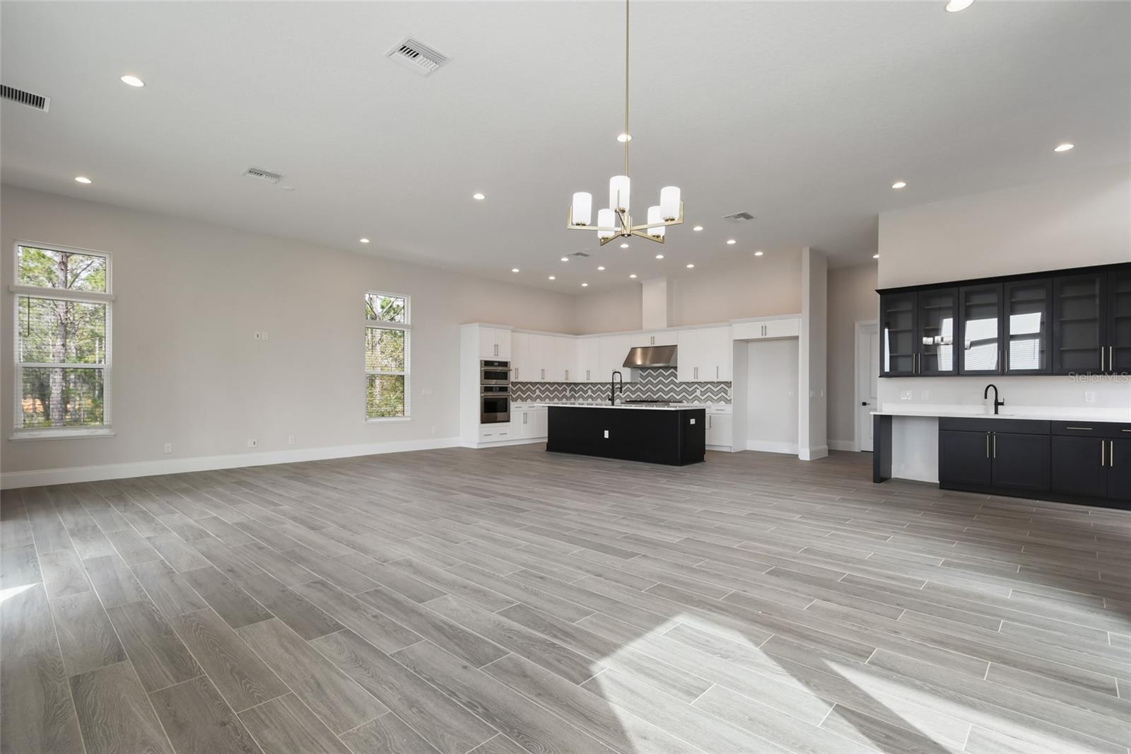 BELLA COLLINA SUB - Residential