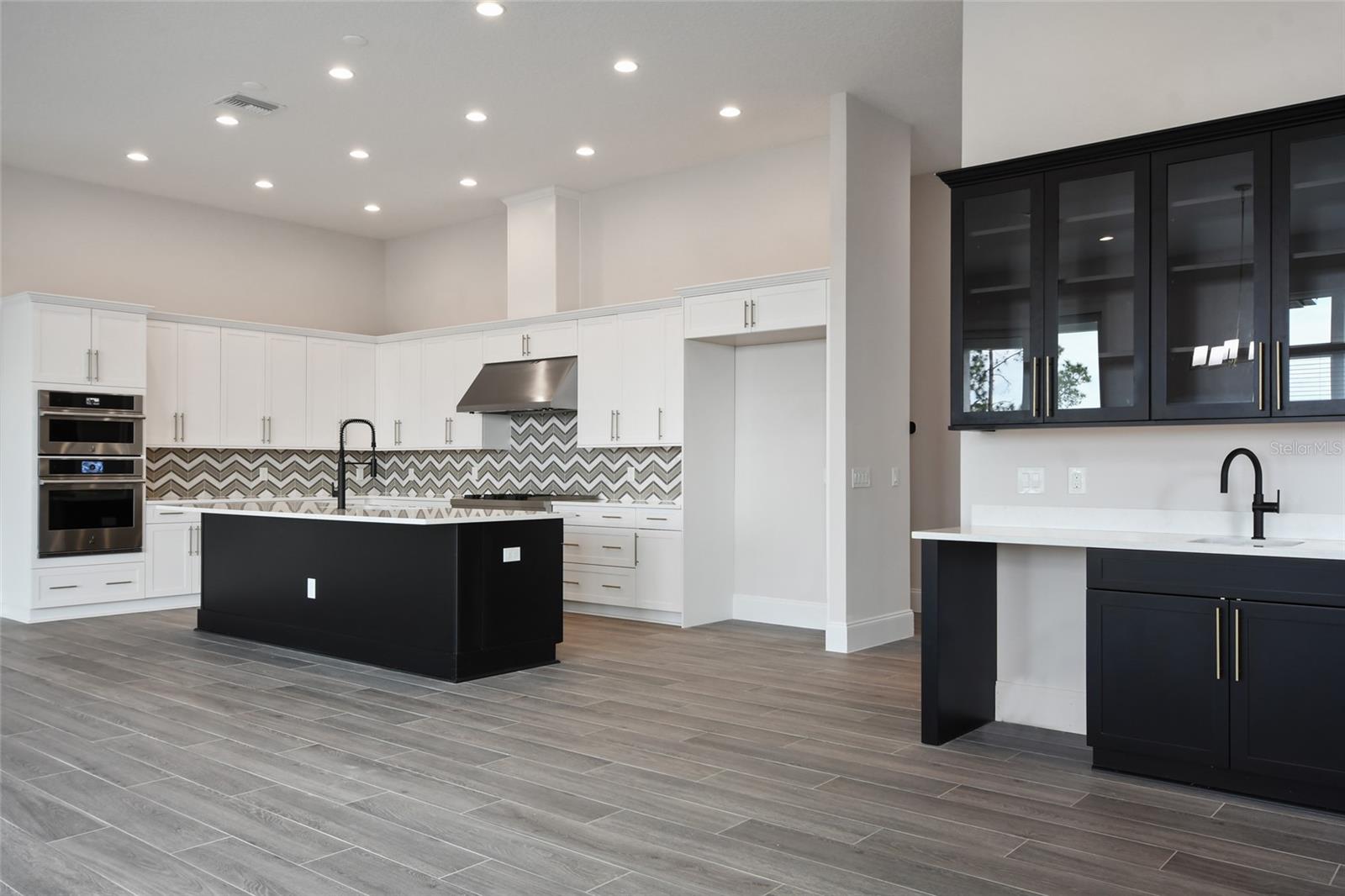 BELLA COLLINA SUB - Residential