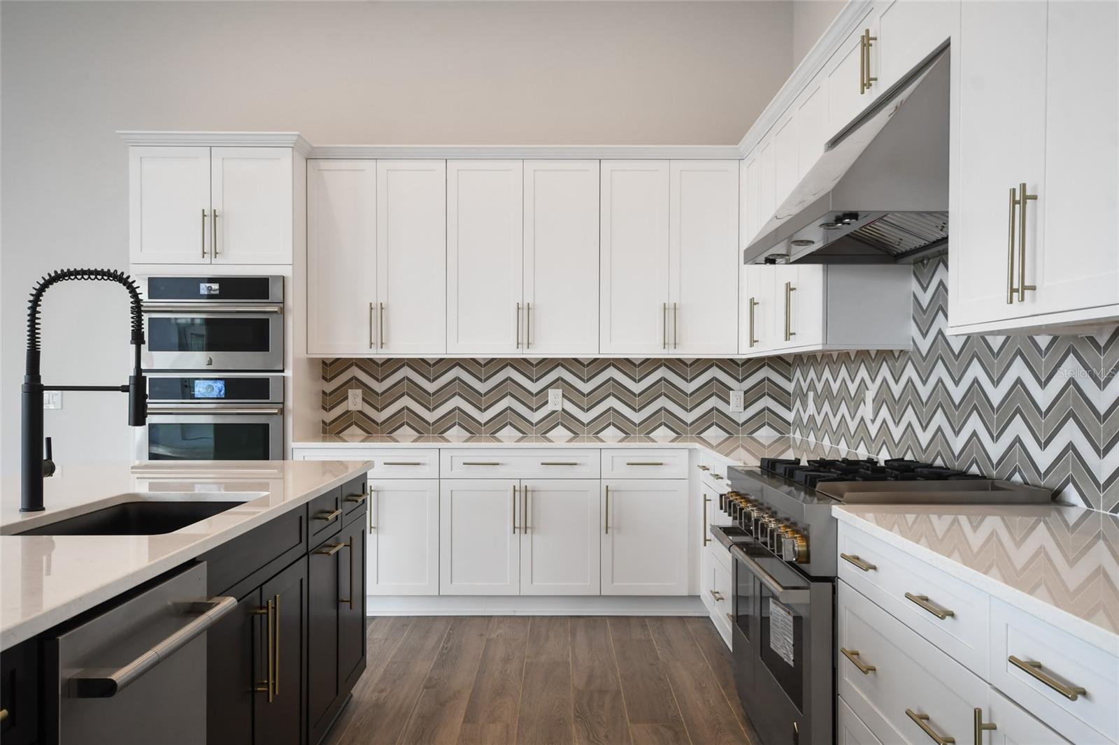 BELLA COLLINA SUB - Residential