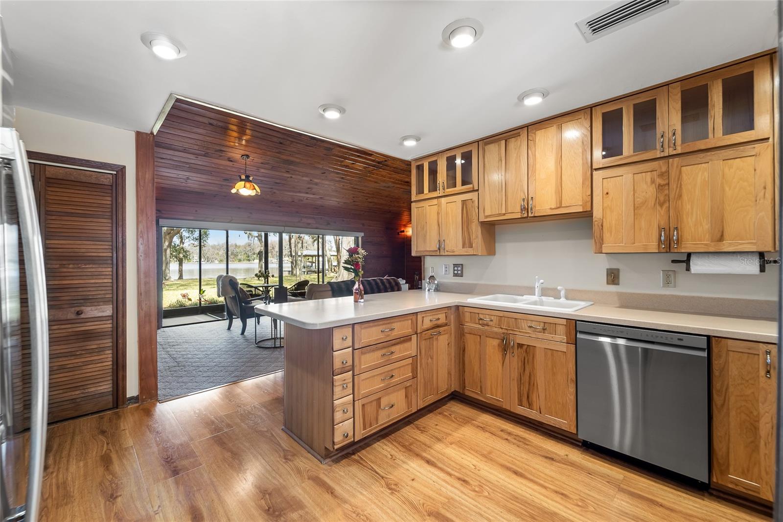 RIDGELAND REP - Residential