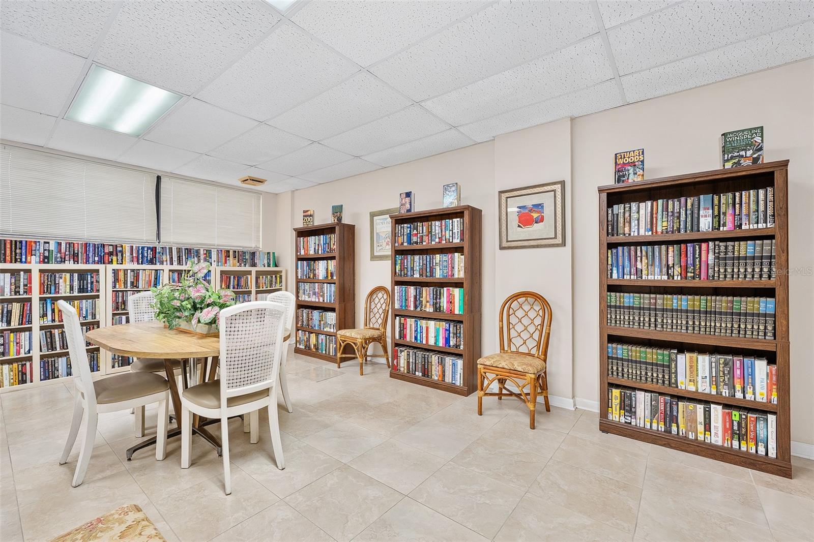 REGENCY PLAZA CONDO - Residential