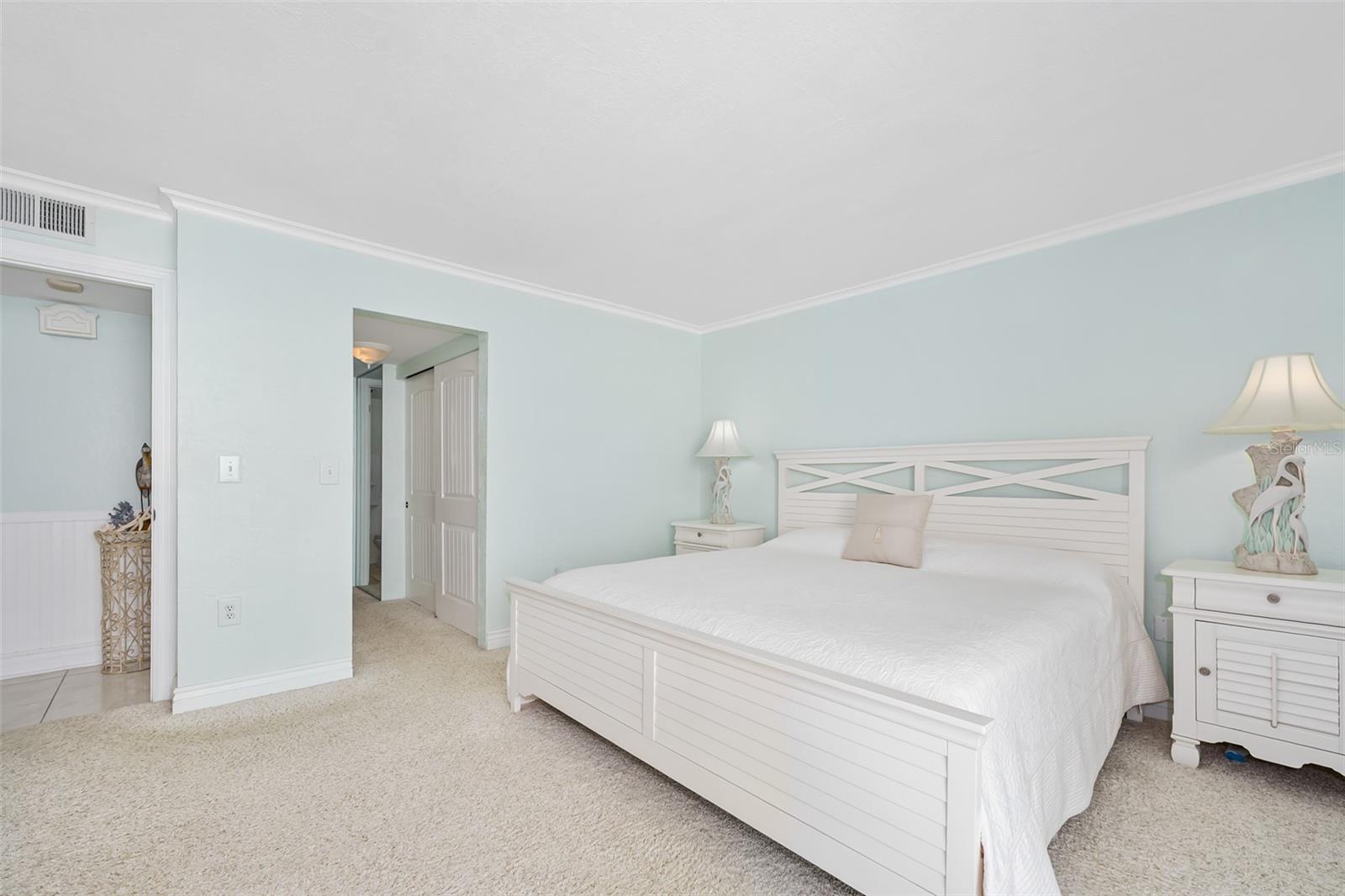 REGENCY PLAZA CONDO - Residential