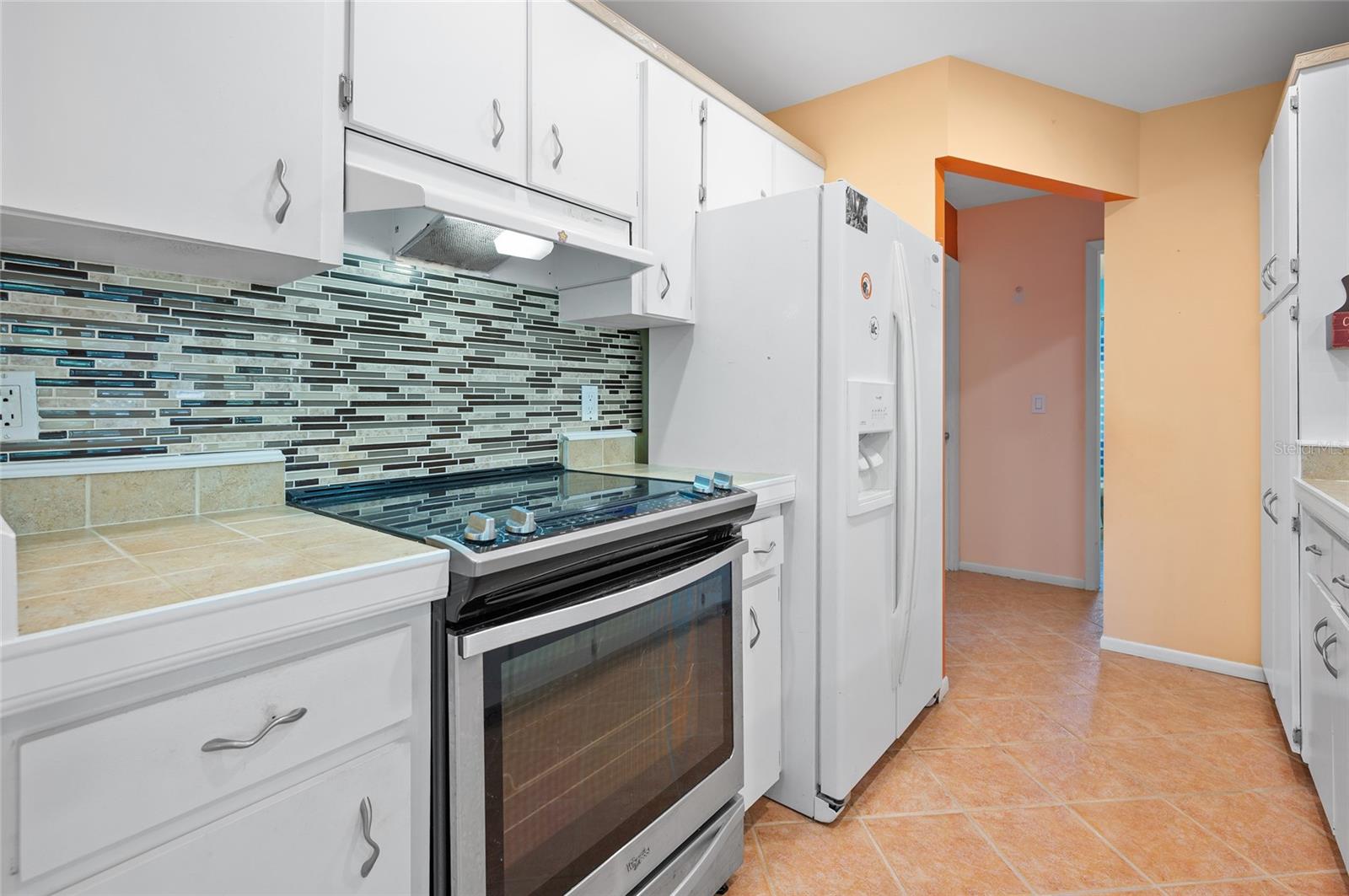 SOUTH VENICE - Residential