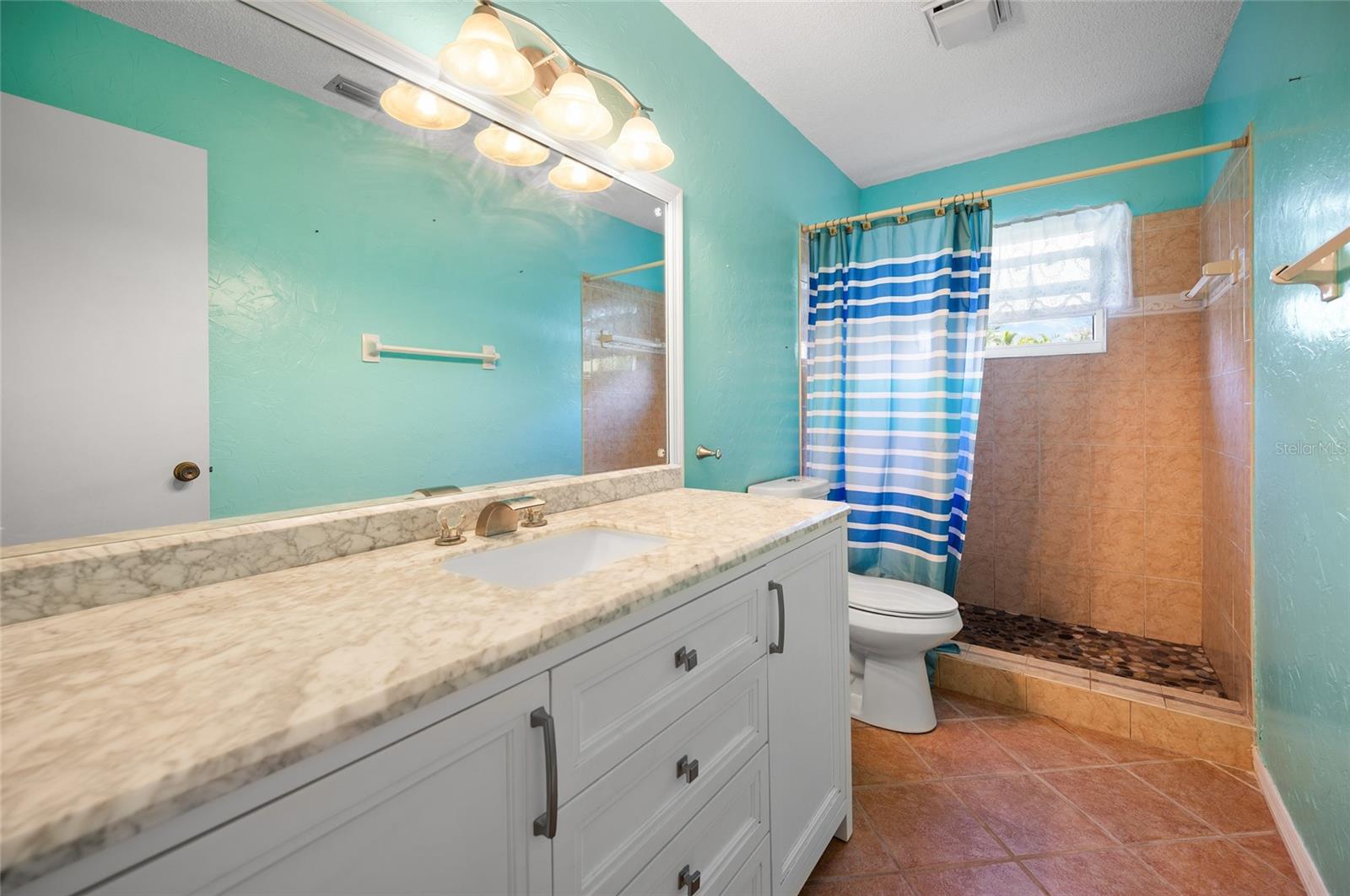 SOUTH VENICE - Residential