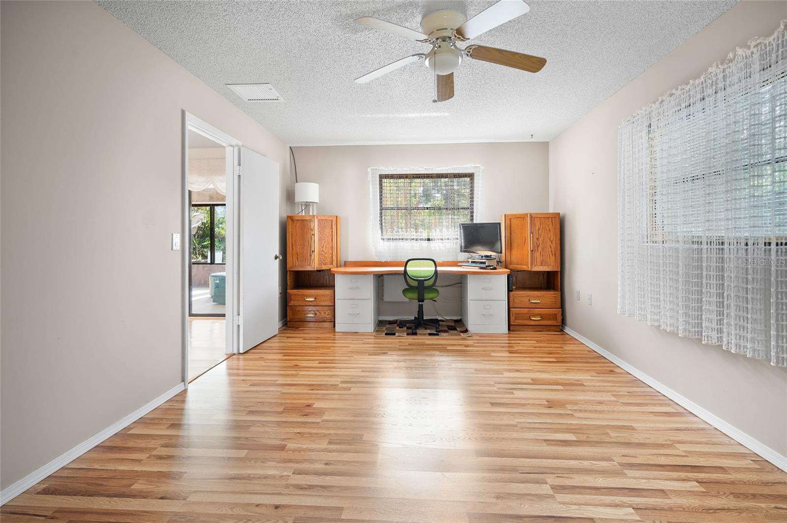 SOUTH VENICE - Residential