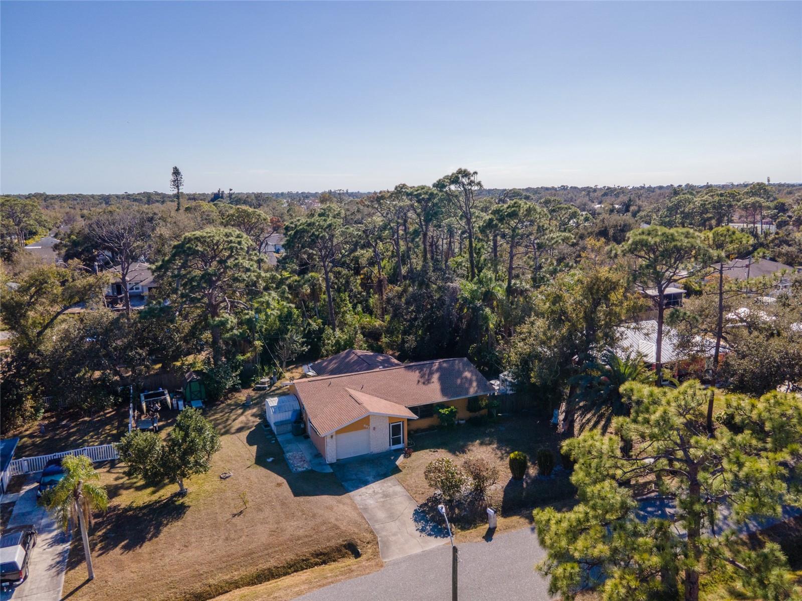 SOUTH VENICE - Residential