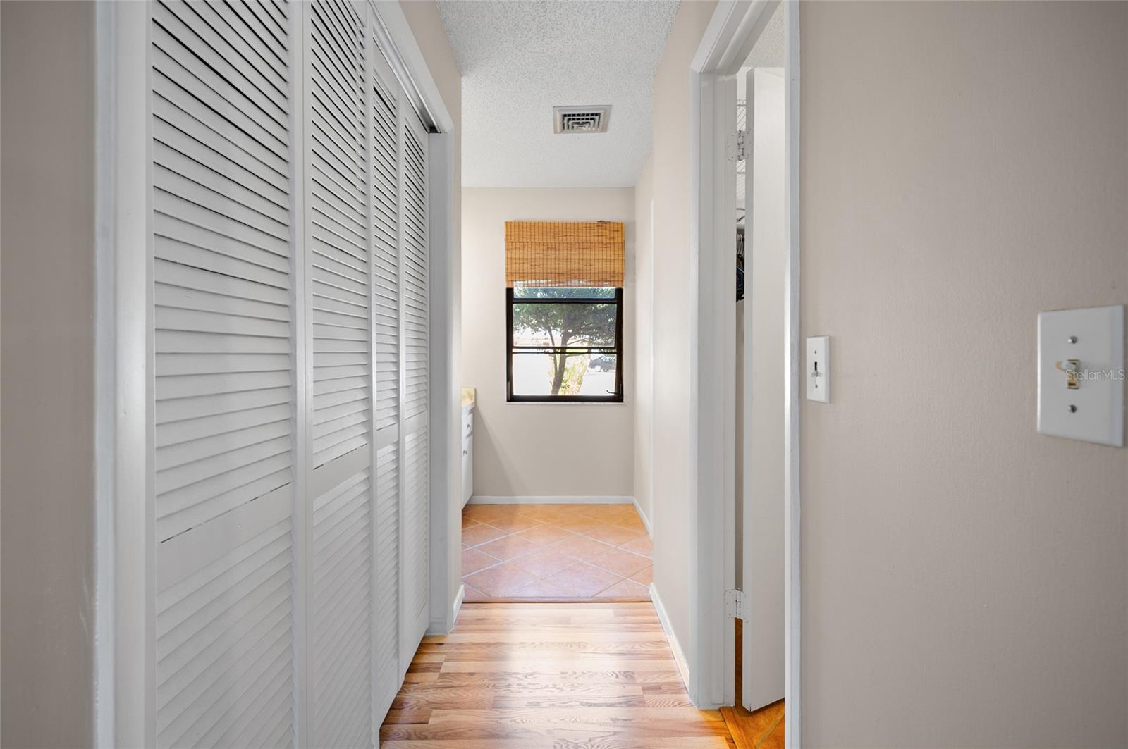 SOUTH VENICE - Residential