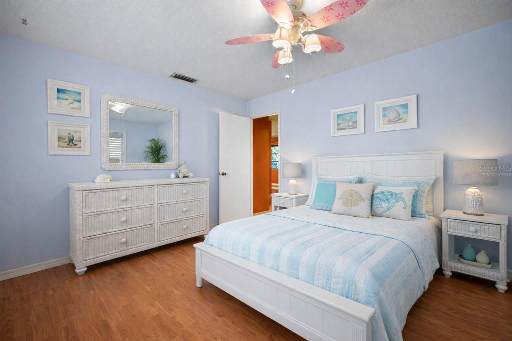 Photo of 207 Oberlin Road, Venice, FL 34293 (MLS # D6145992)