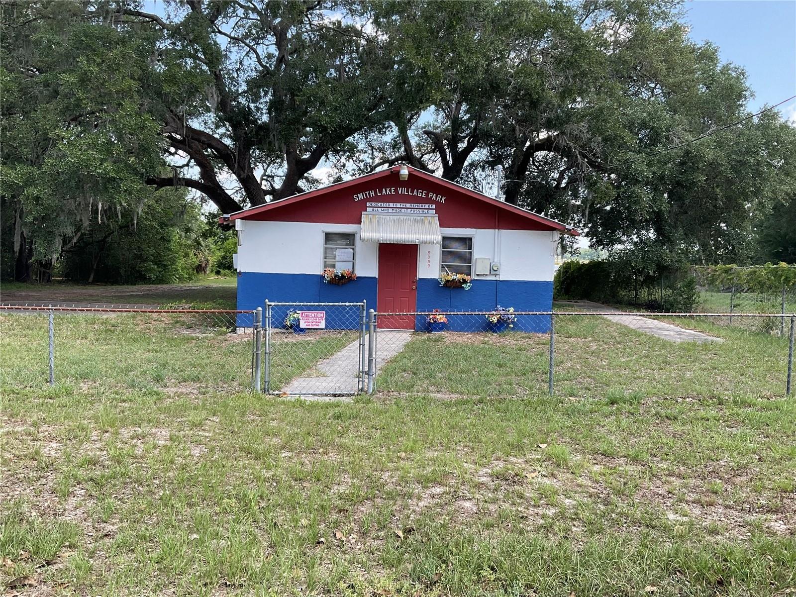 SMITH LAKE VILLAGE - Land