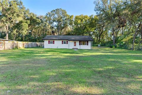 A home in DELAND