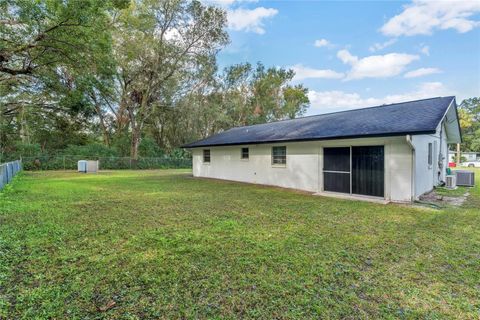 A home in DELAND