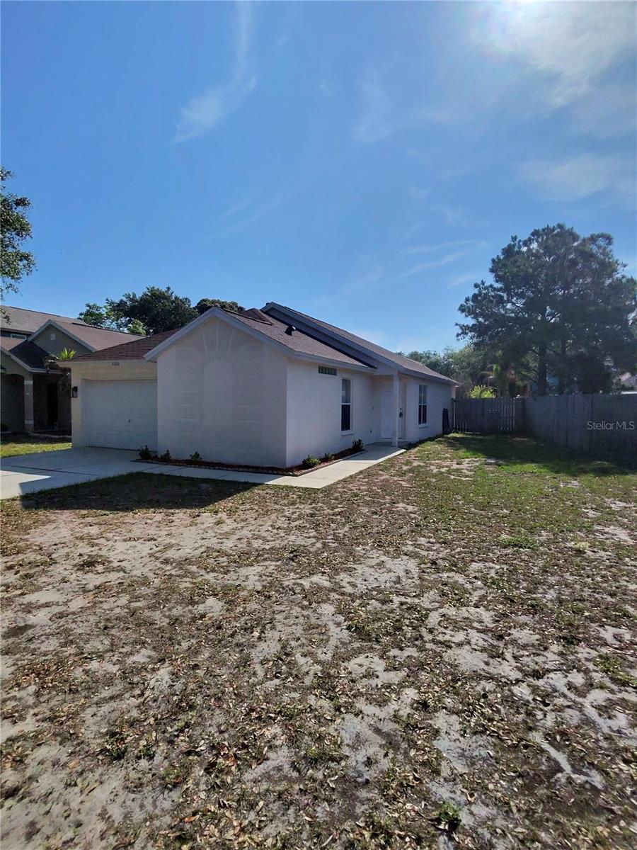 LAKESIDE TRACT A1 - Residential Lease