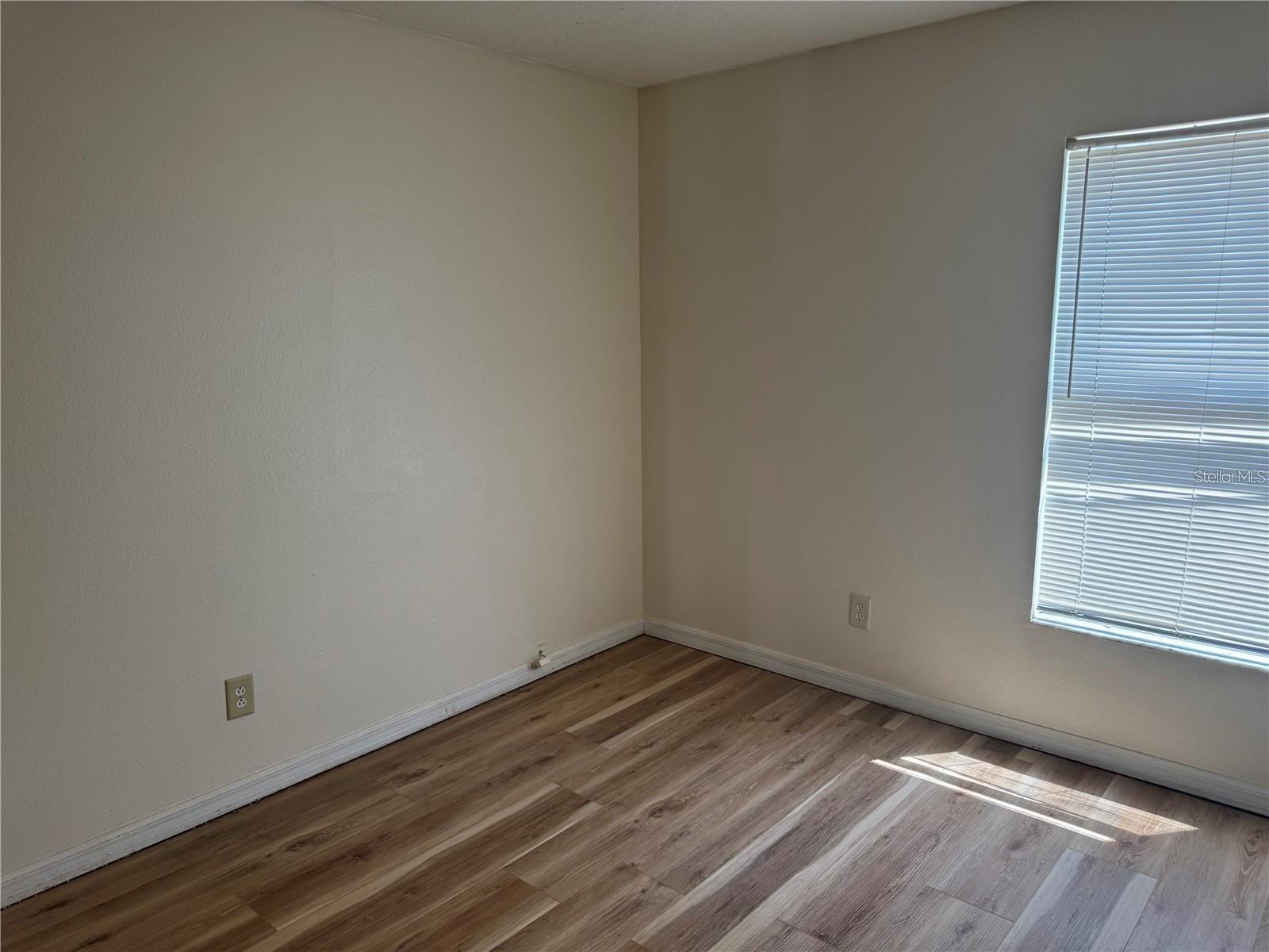 LAKESIDE TRACT A1 - Residential Lease