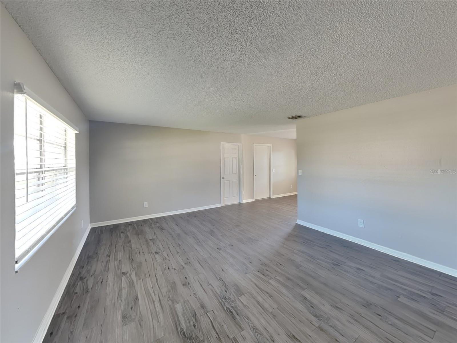 DELTONA LAKES UN 30 8 - Residential Lease