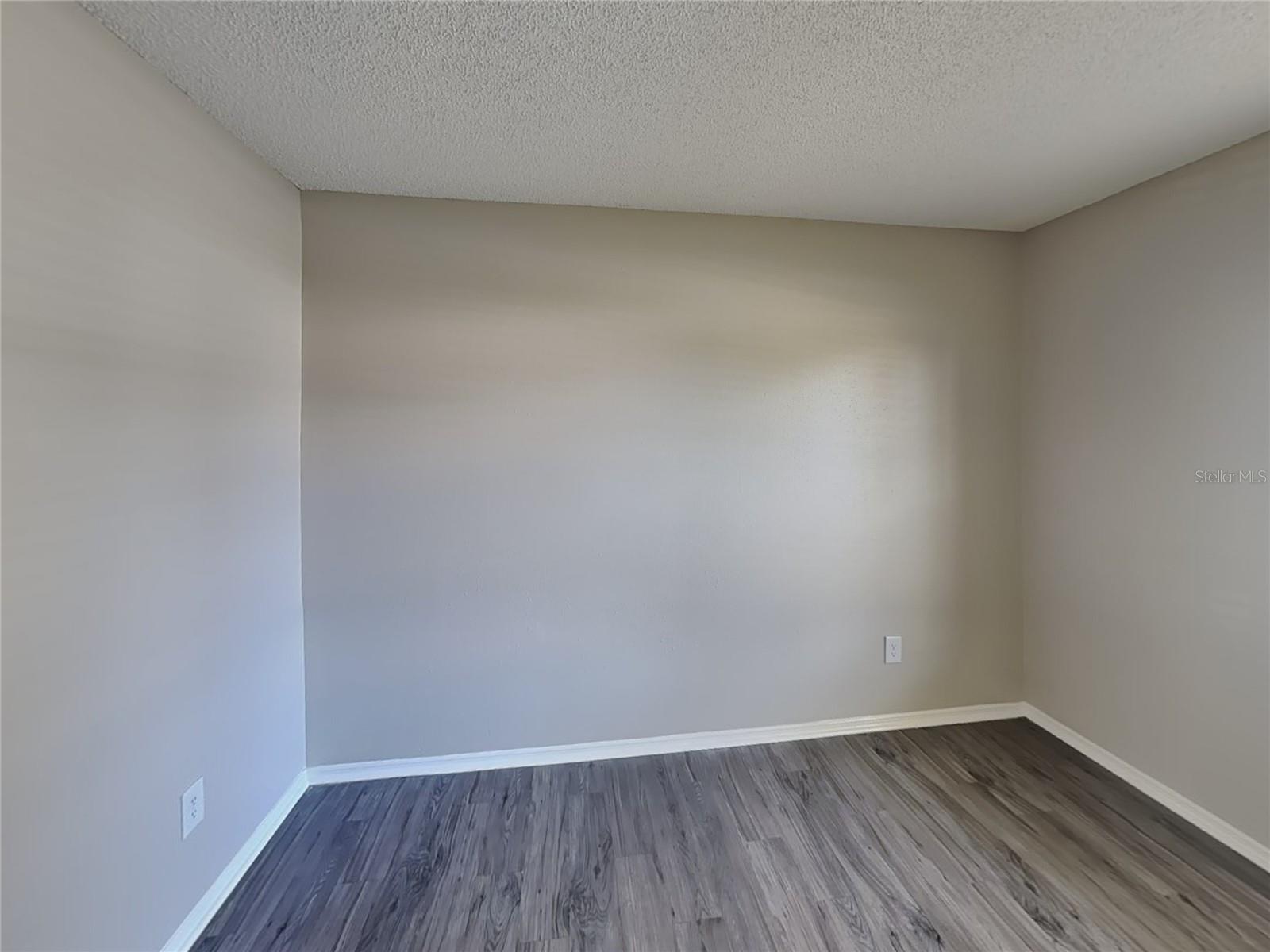 DELTONA LAKES UN 30 8 - Residential Lease