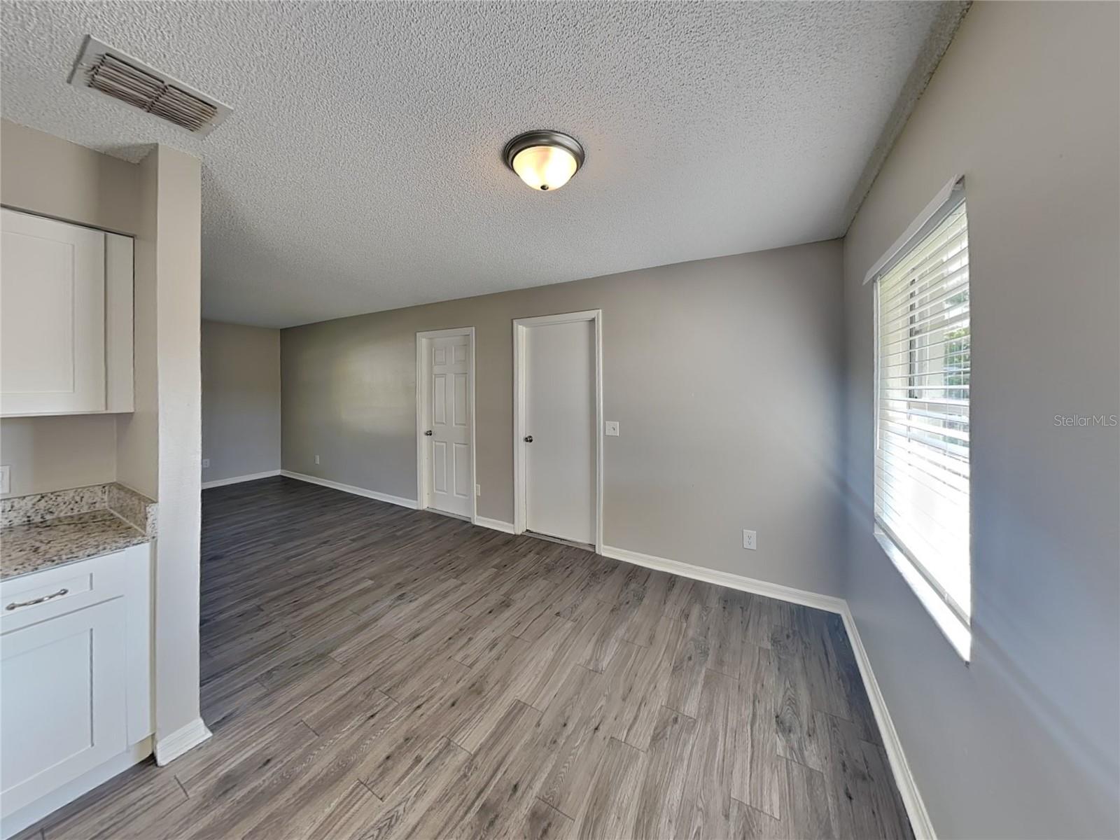 DELTONA LAKES UN 30 8 - Residential Lease