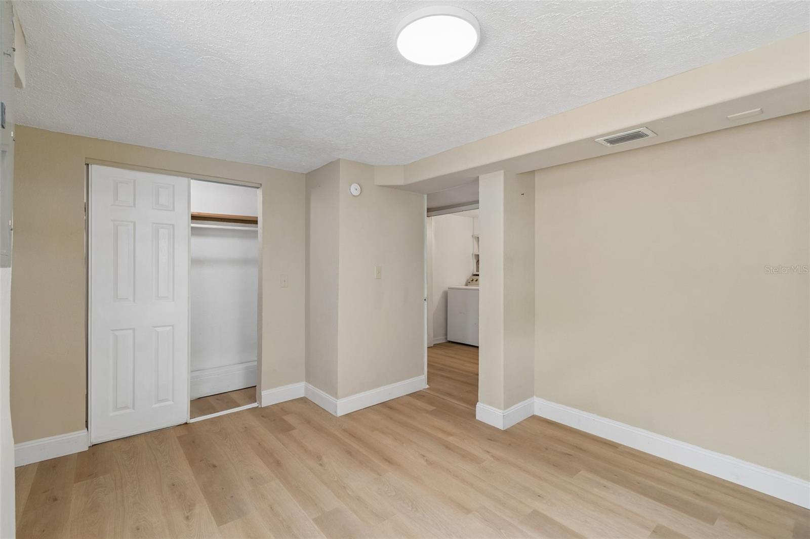 MOON LAKE ESTATES - Residential