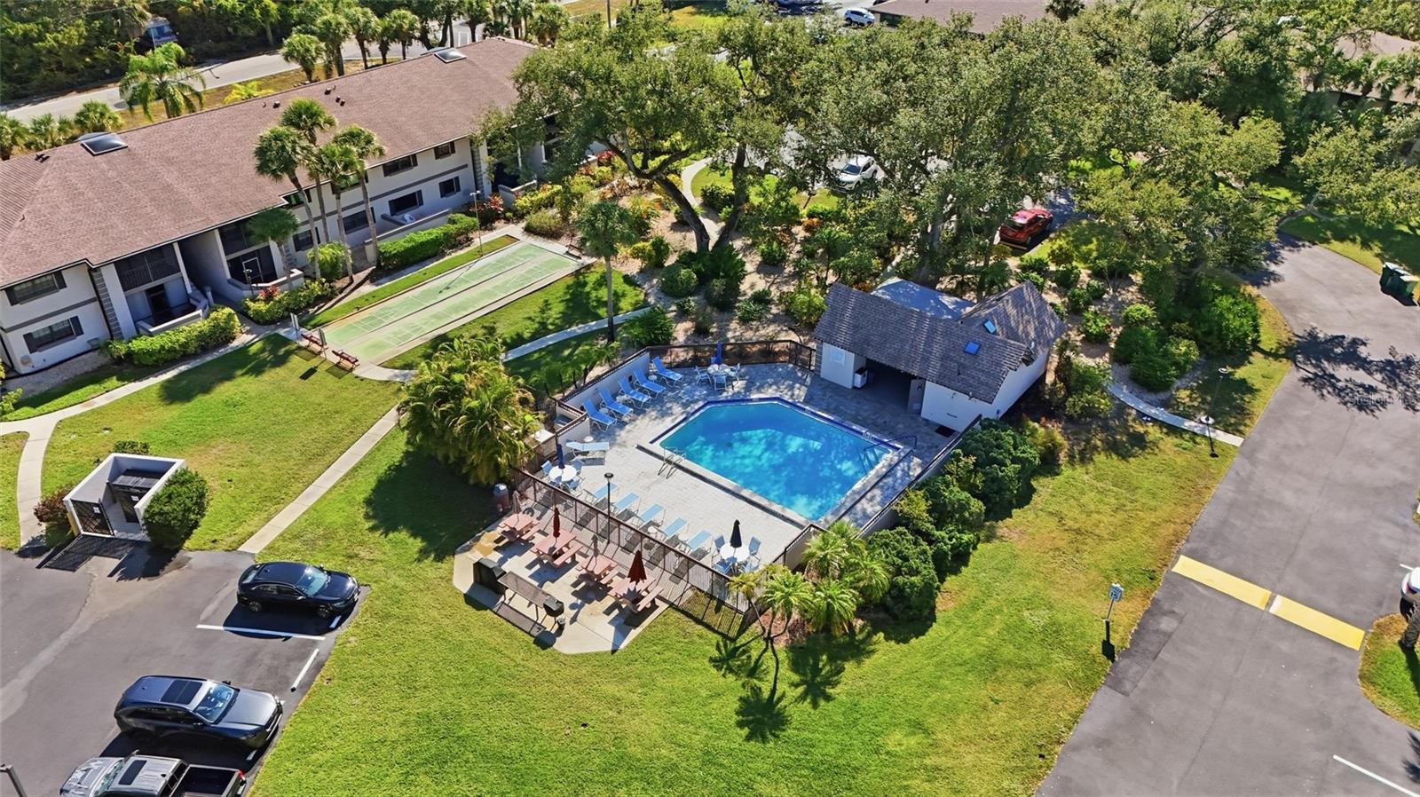 OAK FORREST - Residential