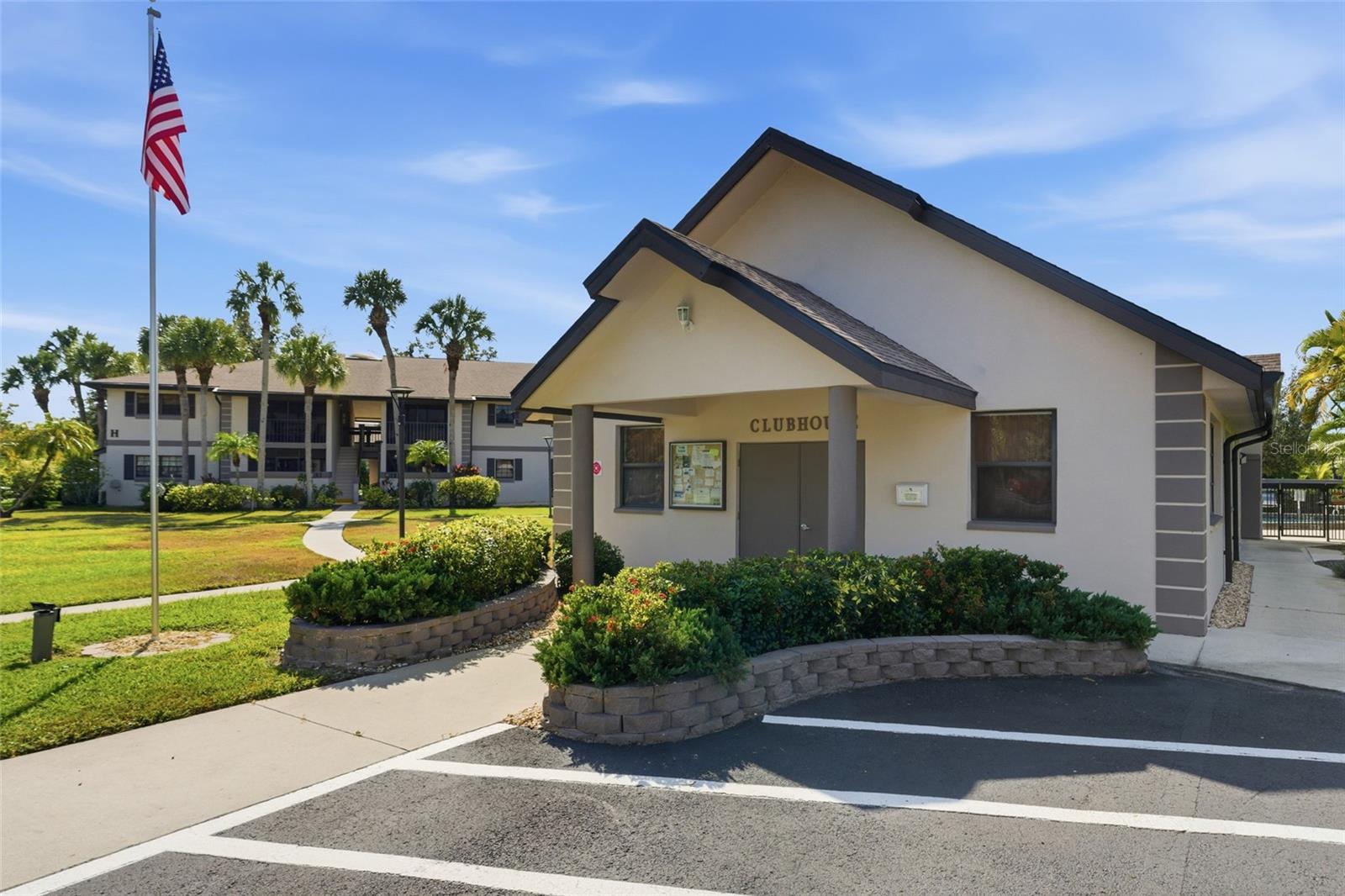 OAK FORREST - Residential