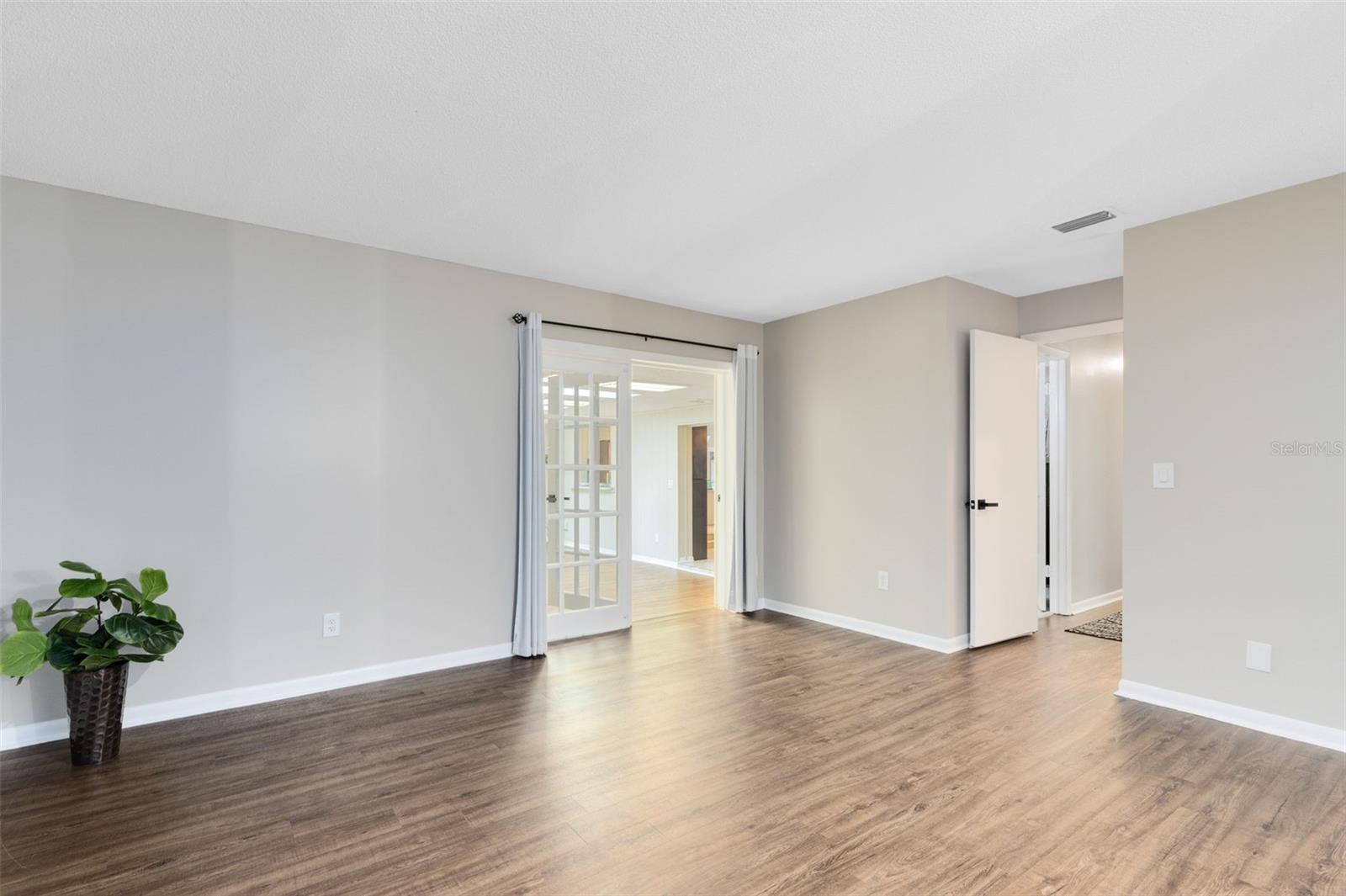 MEADOWS UNIT 1 - Residential