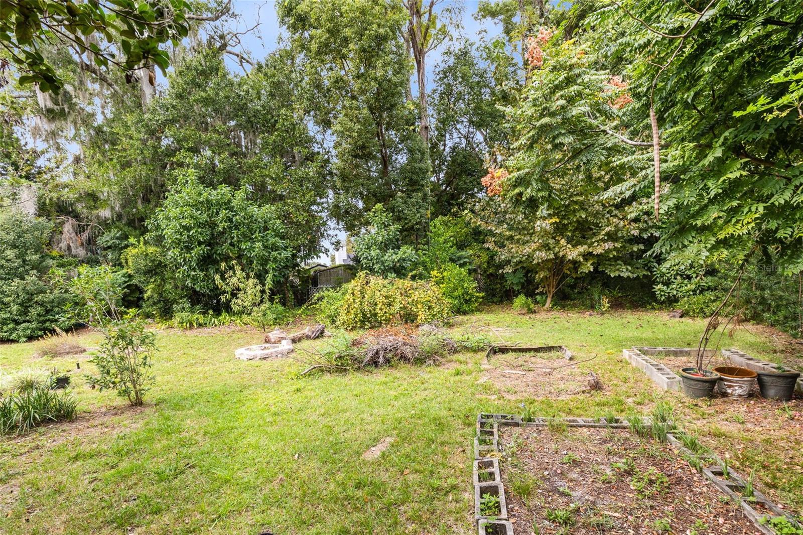 MEADOWS UNIT 1 - Residential