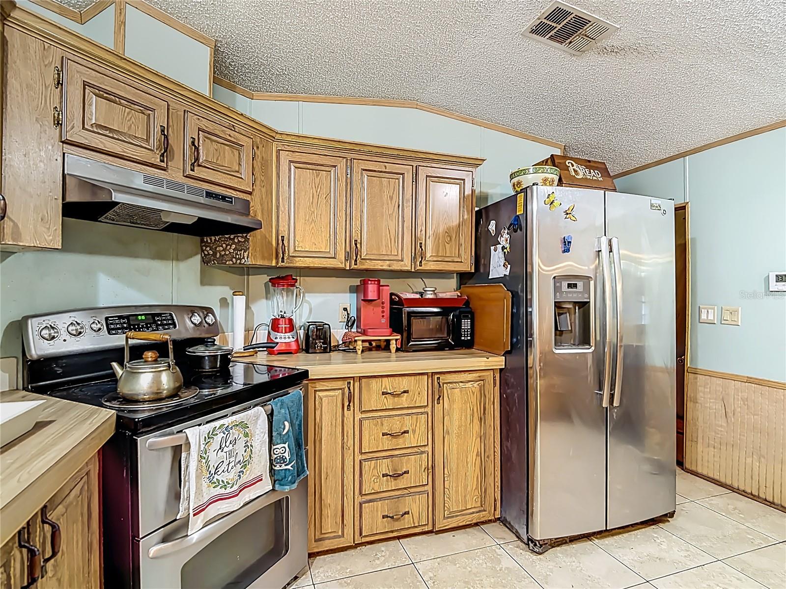 BERKLEY MANOR - Residential