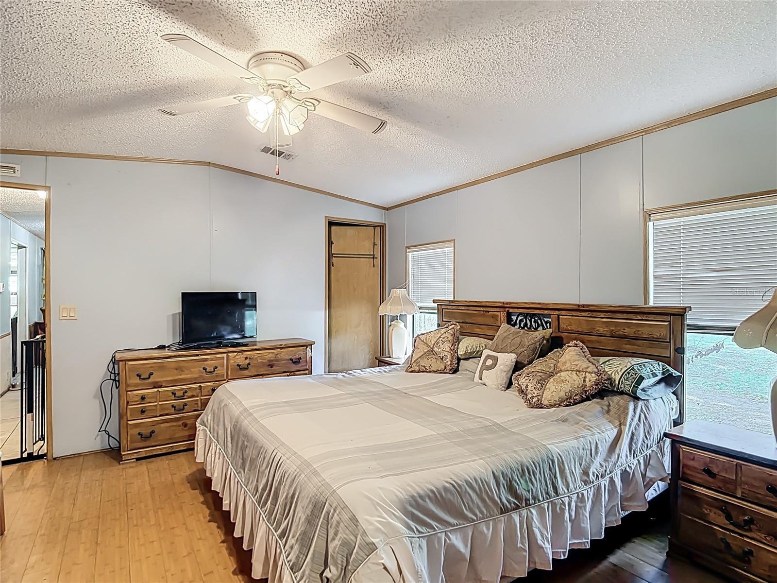 BERKLEY MANOR - Residential