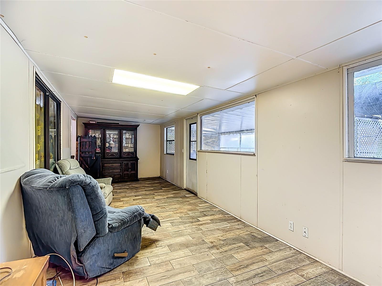 BERKLEY MANOR - Residential