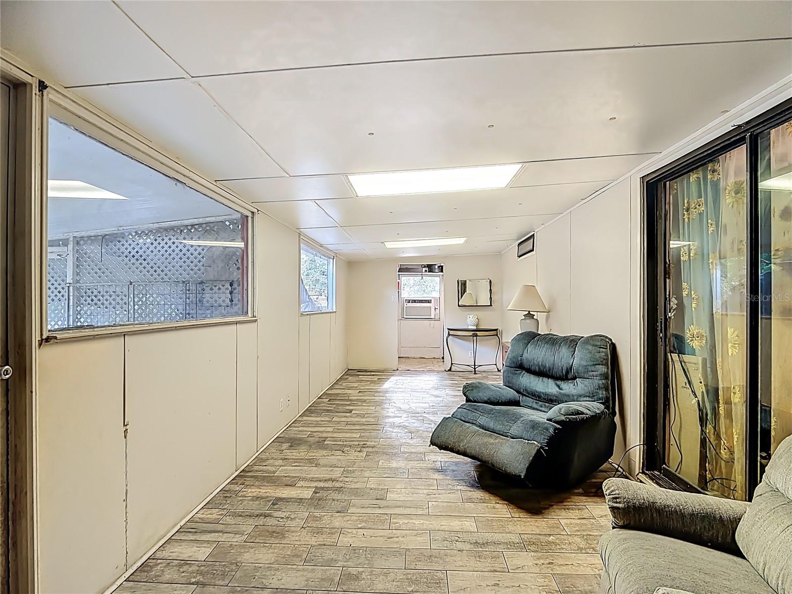 BERKLEY MANOR - Residential