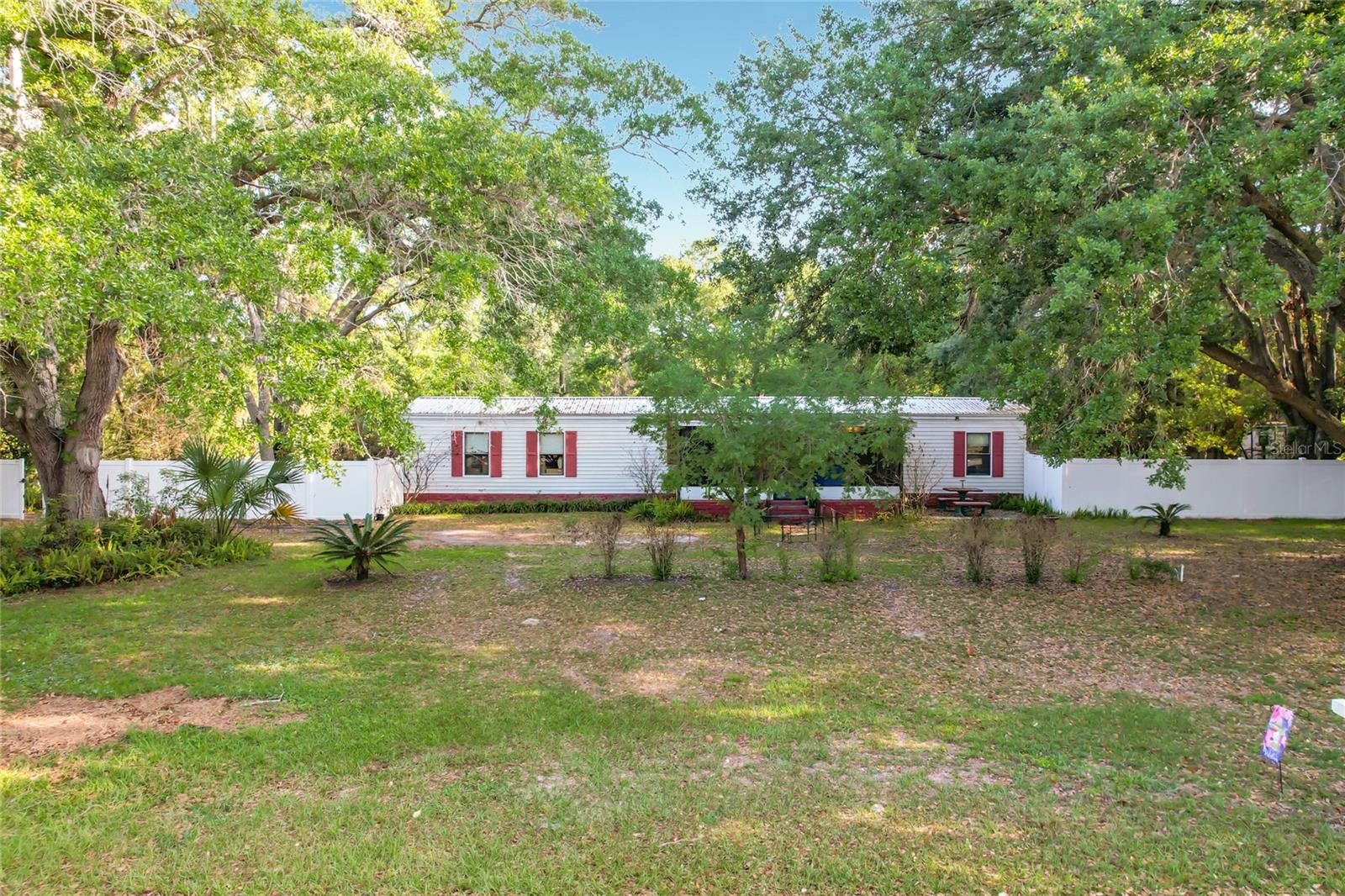 BERKLEY MANOR - Residential