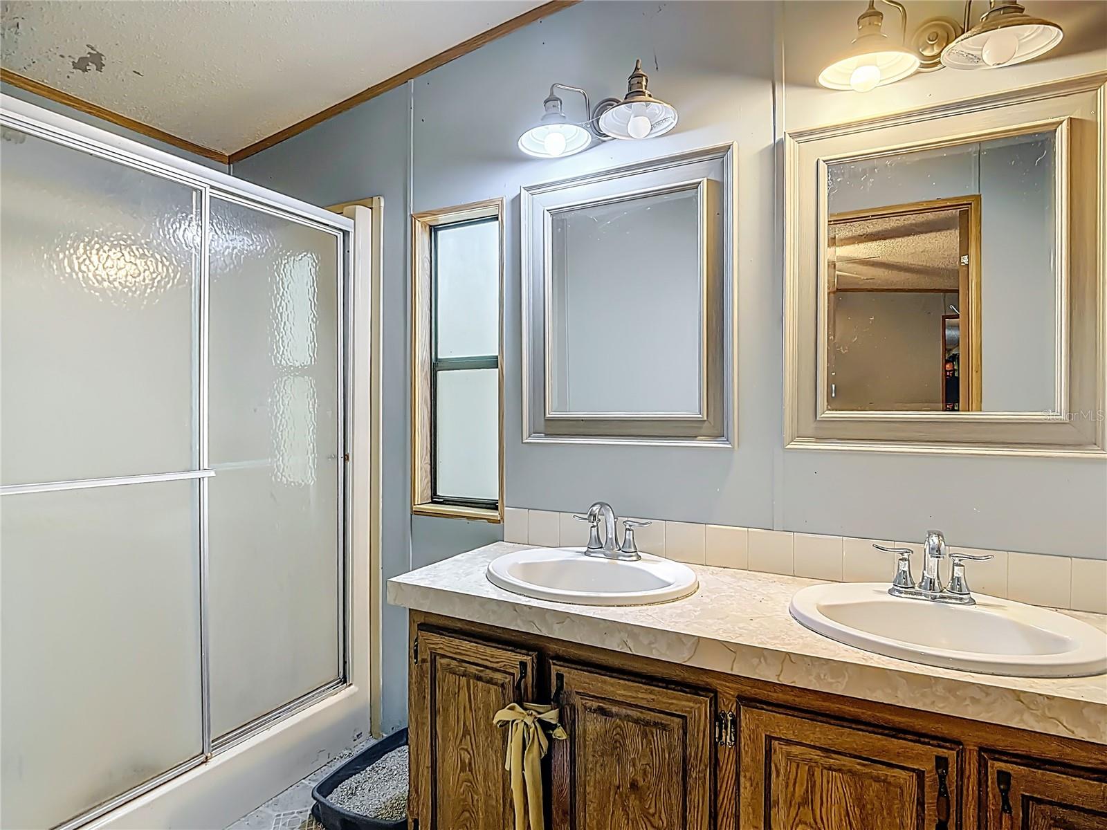 BERKLEY MANOR - Residential