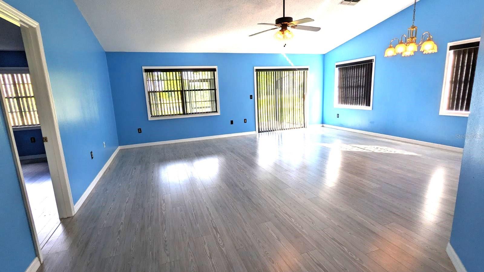 CHESTNUT CREEK VILLAS - Residential