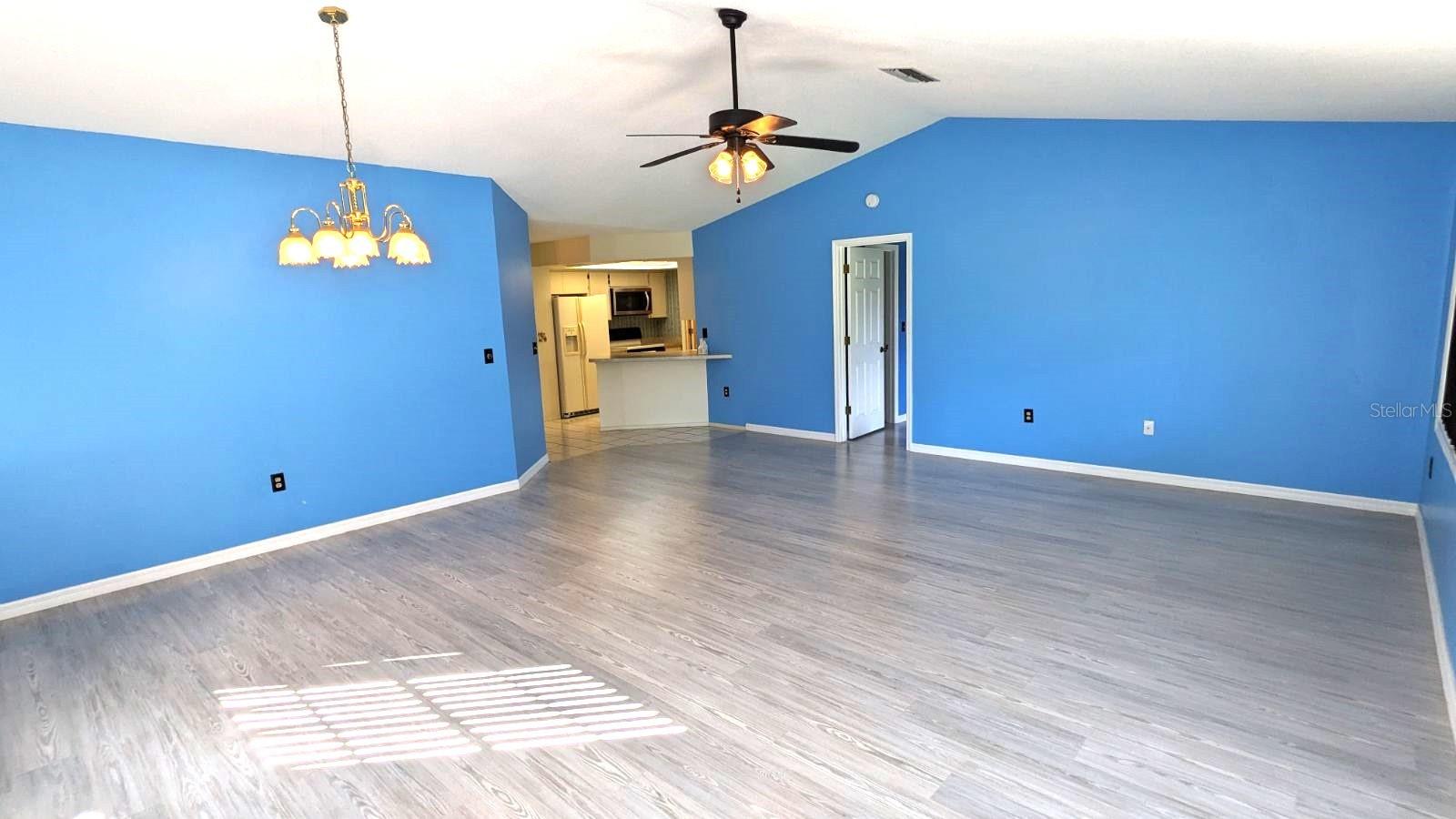 CHESTNUT CREEK VILLAS - Residential