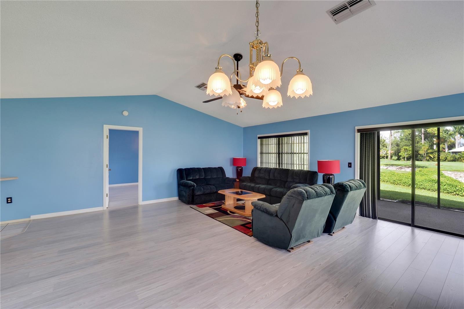 CHESTNUT CREEK VILLAS - Residential