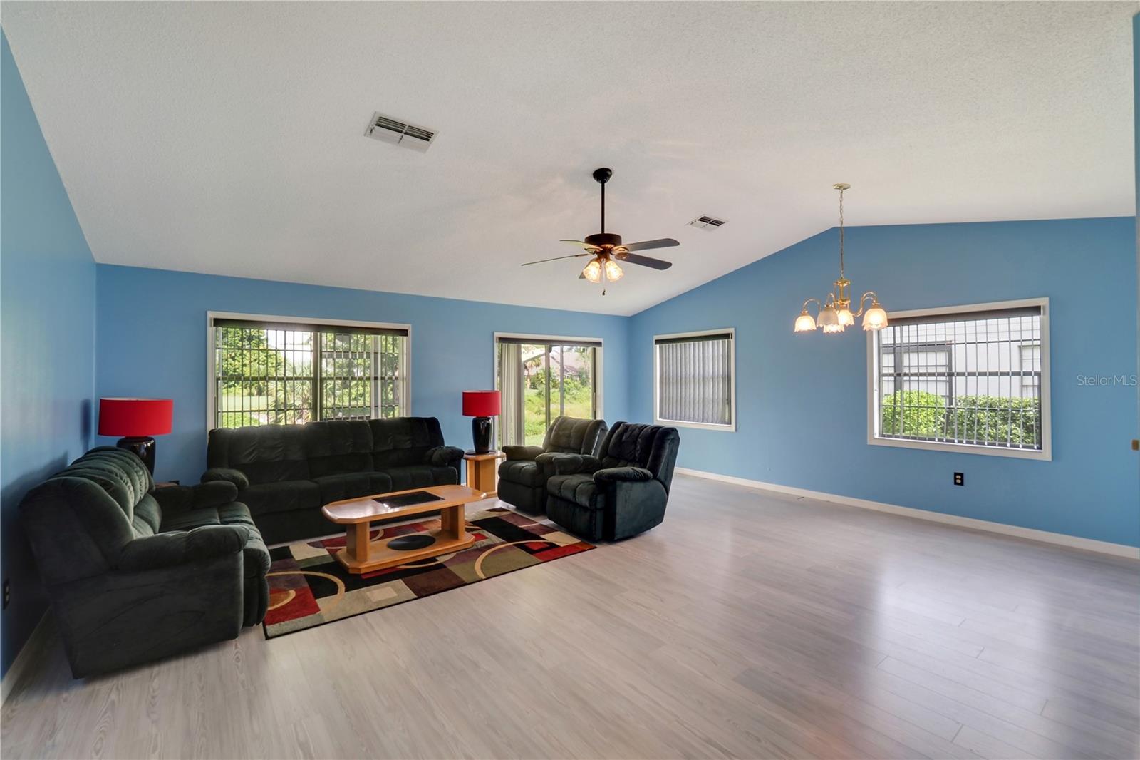 CHESTNUT CREEK VILLAS - Residential