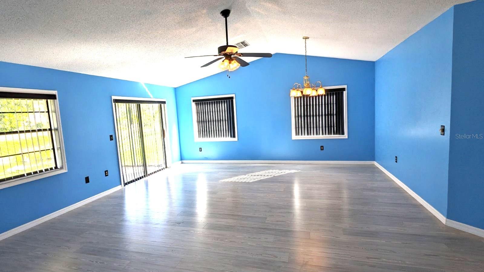 CHESTNUT CREEK VILLAS - Residential