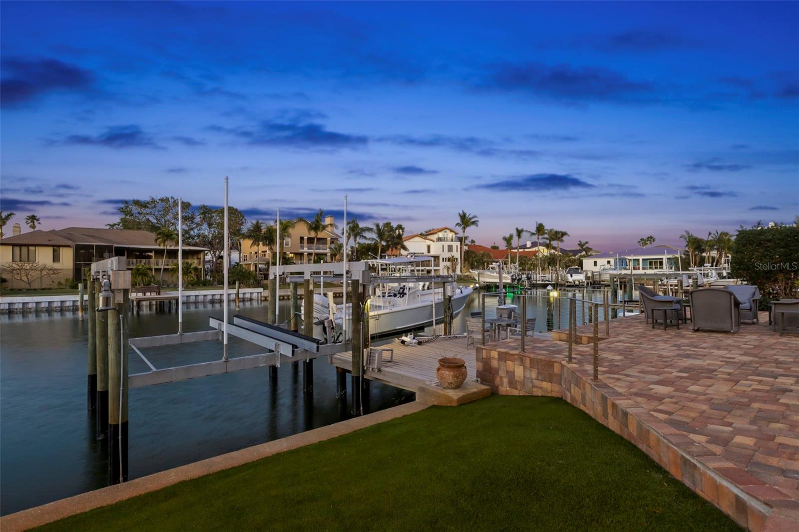 TIERRA VERDE UNIT 1 1ST REP - Residential