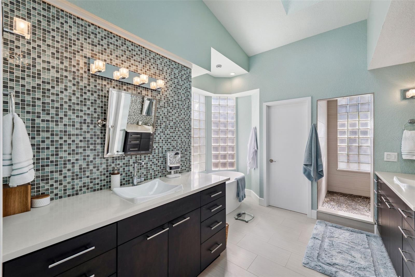 TIERRA VERDE UNIT 1 1ST REP - Residential