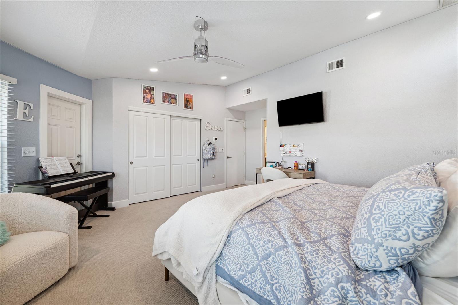 TIERRA VERDE UNIT 1 1ST REP - Residential