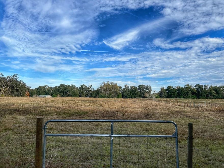 Beautiful 35 Acres Of Land in Newberry, FL! 
Unveil the potential of 35 acres in Newberry, FL part of the scenic Alachua County. This versatile land is not only a canvas for your vision but is also strategically positioned near Gainesville's hospitals, malls, and abundant shopping options. Seize the opportunity to create your dream project in a location that seamlessly blends tranquility with convenience.