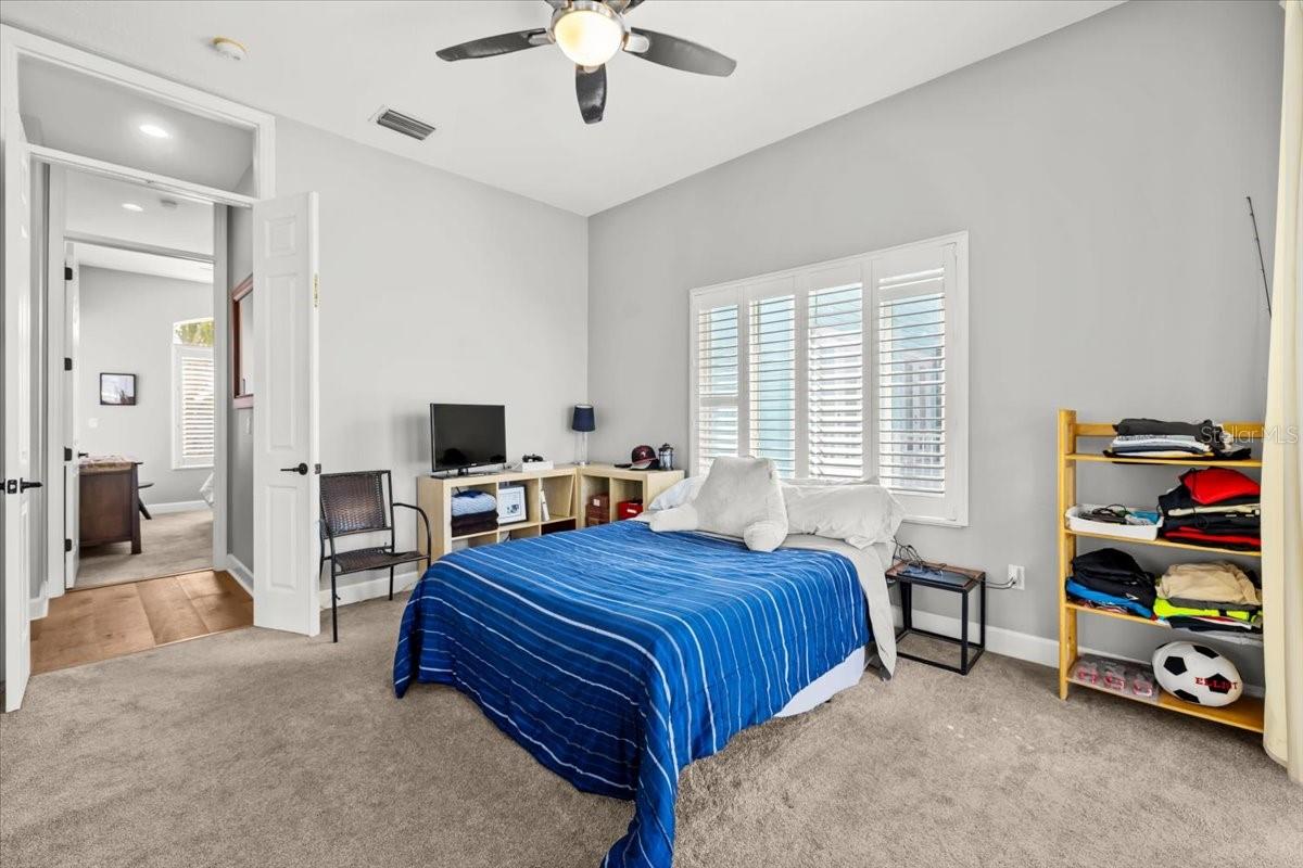 HARBOR ISLES - Residential