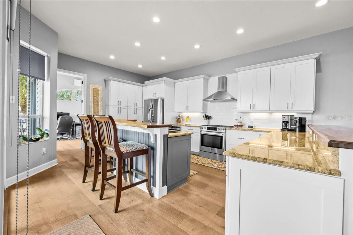 HARBOR ISLES - Residential