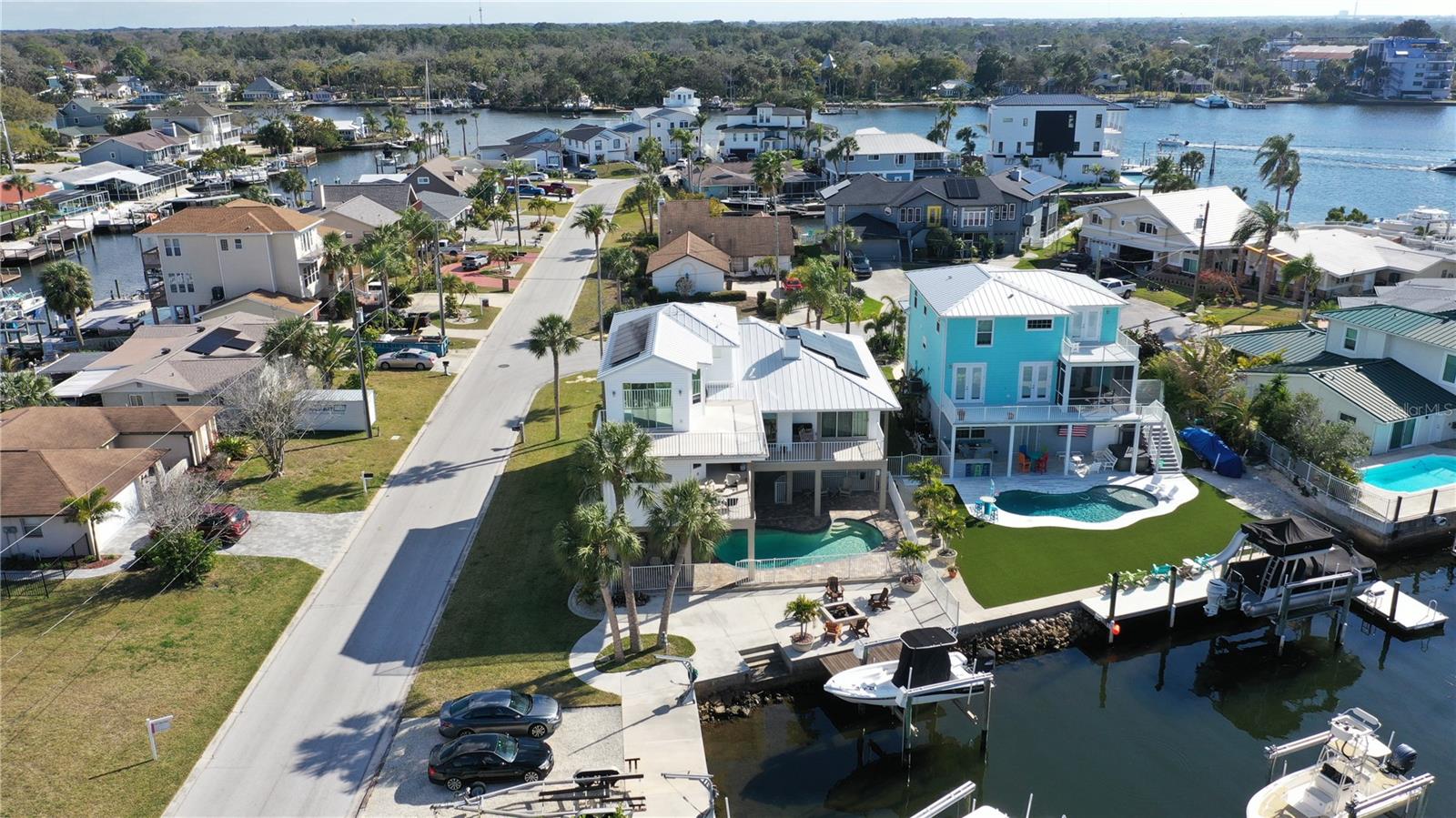 HARBOR ISLES - Residential