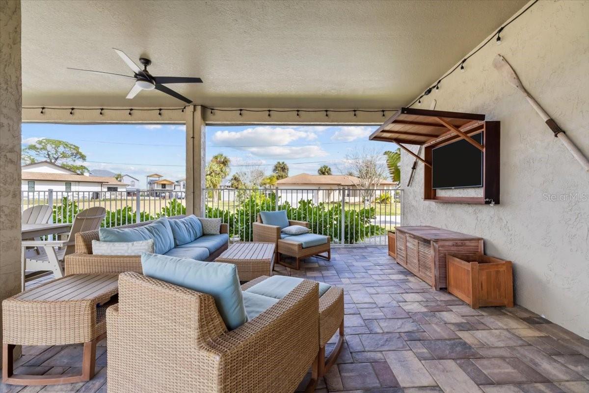 HARBOR ISLES - Residential