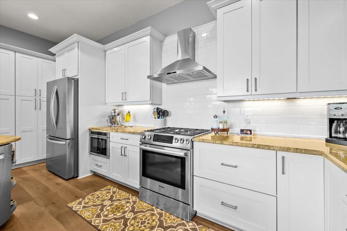 HARBOR ISLES - Residential