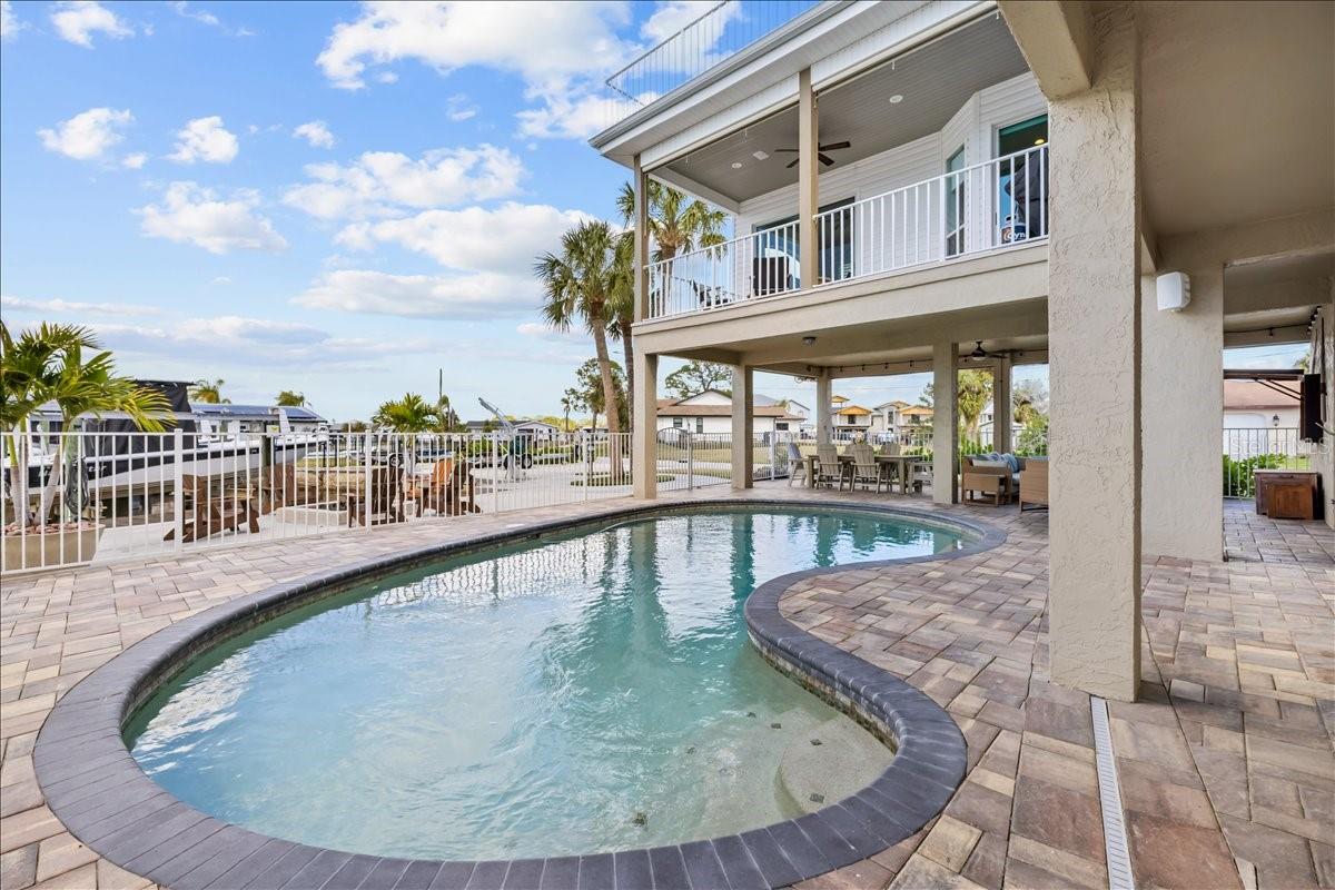 HARBOR ISLES - Residential